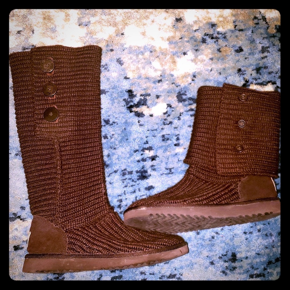 Ugg sweater boots